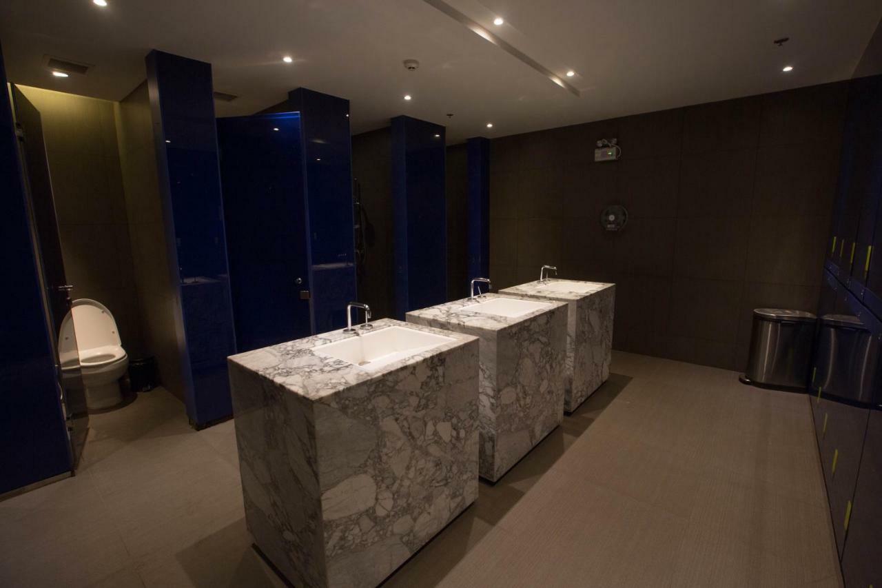 The Base Central Pattaya By Pattaya Holiday Екстер'єр фото