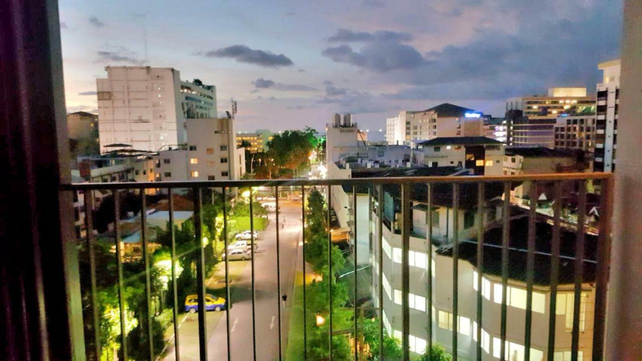 The Base Central Pattaya By Pattaya Holiday Екстер'єр фото