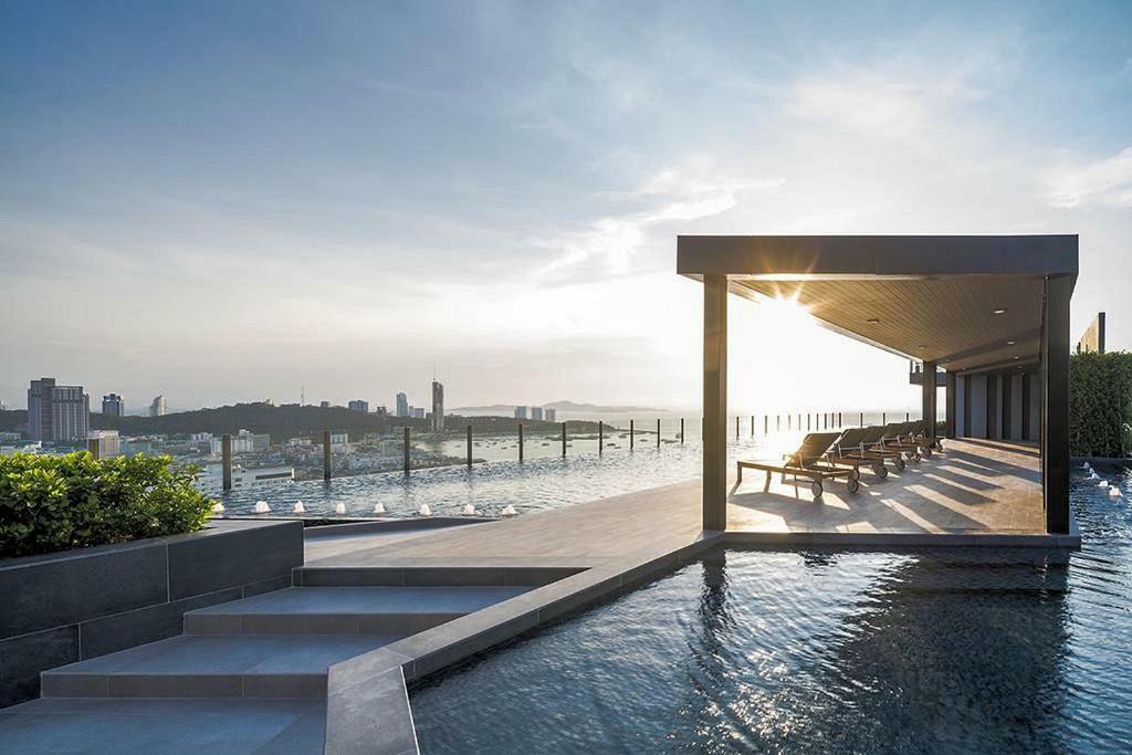 The Base Central Pattaya By Pattaya Holiday Екстер'єр фото