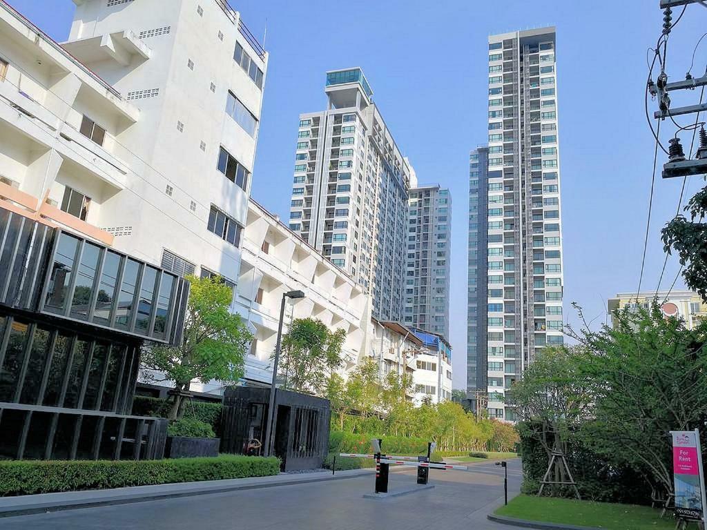 The Base Central Pattaya By Pattaya Holiday Екстер'єр фото